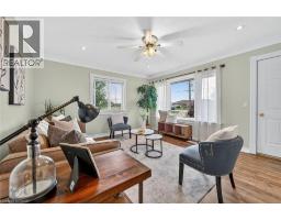 49 ERIE Avenue N - 17