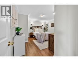 49 ERIE Avenue N - 20