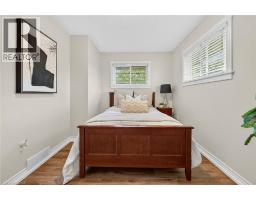 49 ERIE Avenue N - 25