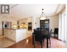 33 HUCK Crescent - 11