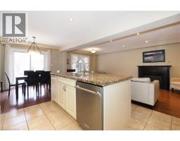 33 HUCK Crescent - 18