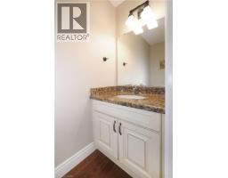 33 HUCK Crescent - 19