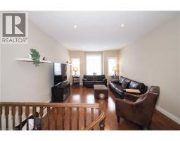 33 HUCK Crescent - 21