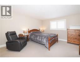 33 HUCK Crescent - 24