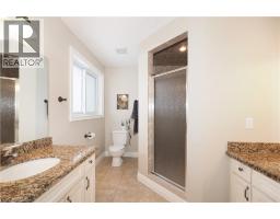 33 HUCK Crescent - 26