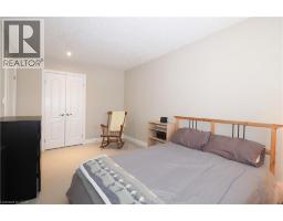 33 HUCK Crescent - 31