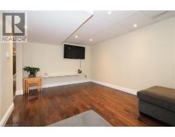 33 HUCK Crescent - 37