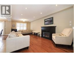 33 HUCK Crescent - 8