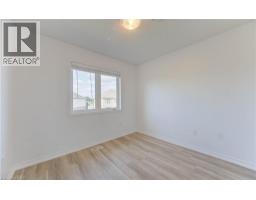 82 TROWBRIDGE Street - 10