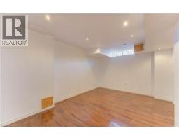 82 TROWBRIDGE Street - 20