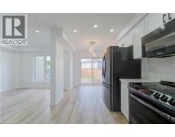 82 TROWBRIDGE Street - 4