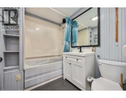 665 LAKESHORE Road - 11