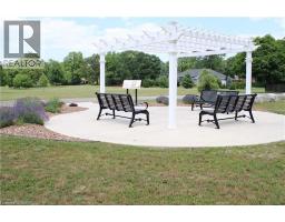 665 LAKESHORE Road - 22