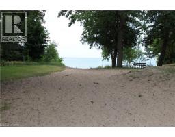 665 LAKESHORE Road - 26