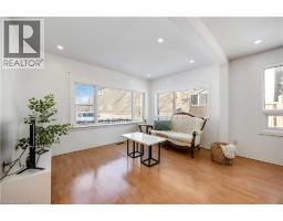 665 LAKESHORE Road - 4