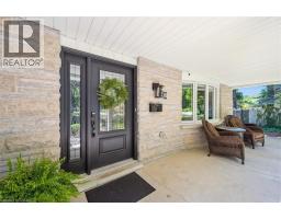 18 PITTSFORD Close - 2