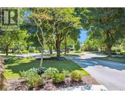 18 PITTSFORD Close - 3