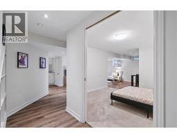 18 PITTSFORD Close - 32