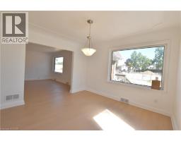 238 LOWTHER Street N - 11