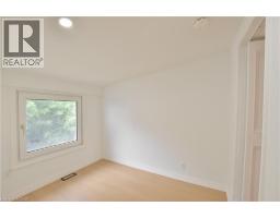 238 LOWTHER Street N - 22