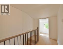 238 LOWTHER Street N - 39