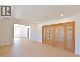 238 LOWTHER Street N - 5