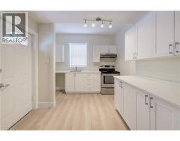 155 WELLINGTON Street N - 3