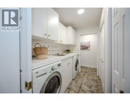 185 WESLEY Crescent - 13