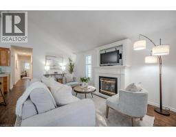 185 WESLEY Crescent - 5