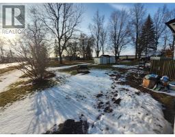 740 HILLCREST Road - 4