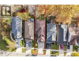 11 RENNER Drive - 34