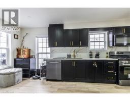 61 WAKE ROBIN Drive - 10