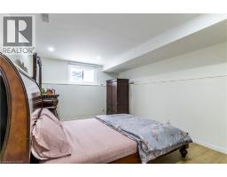 61 WAKE ROBIN Drive - 21