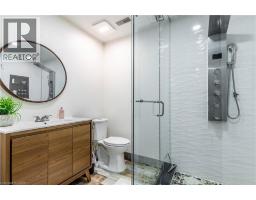 61 WAKE ROBIN Drive - 23