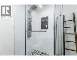 61 WAKE ROBIN Drive - 24