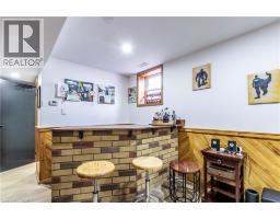 61 WAKE ROBIN Drive - 28