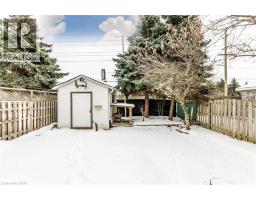 61 WAKE ROBIN Drive - 32