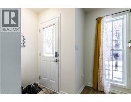 61 WAKE ROBIN Drive - 5