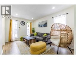 61 WAKE ROBIN Drive - 6