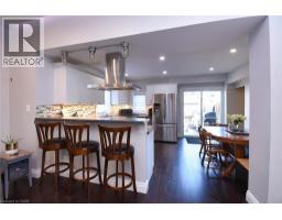 111 DRUMMOND Street - 11