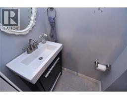 111 DRUMMOND Street - 13