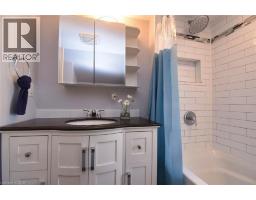 111 DRUMMOND Street - 18