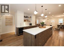 238 EAGLE Street S - 17