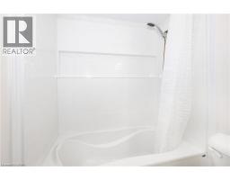 565 GREENFIELD Avenue UnitNo. 708 - 27