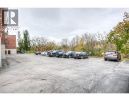 4 AVALON Place UnitNo. 103 - 7