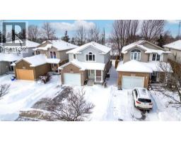 551 CHESAPEAKE Crescent - 2