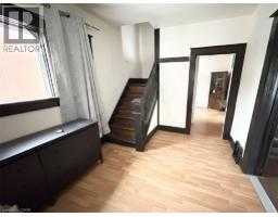 179 REGINA Street N - 7