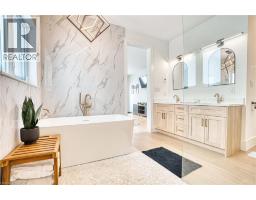 1034 WALTON Avenue N - 32