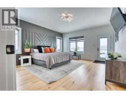 1034 WALTON Avenue N - 35