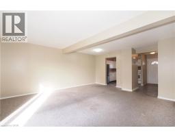 255 NORTHLAKE Drive UnitNo. 27 - 7